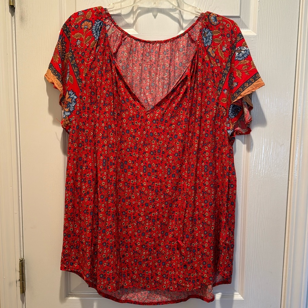 SHEIN red and blue top